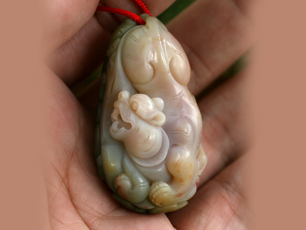 雨花蛋白石雕刻